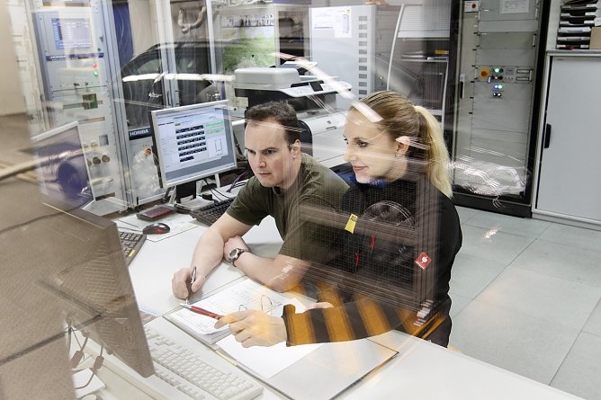 EcoTest versch&auml;rft (Foto: ADAC)