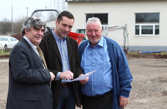 Trio plant Erweiterung im Gewerbegebiet (Foto: TiRo Neu)