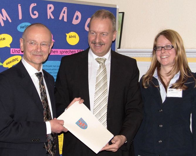 Bescheid &uuml;bergeben (Foto: privat)