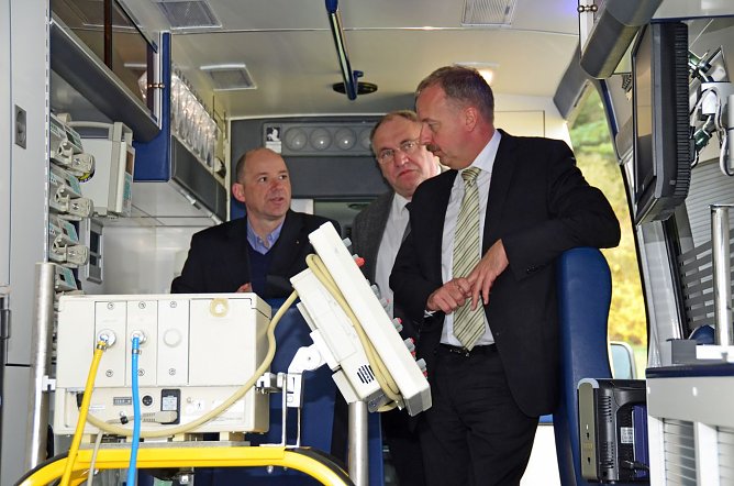 Minister beim Rettungsdienst (Foto: privat)