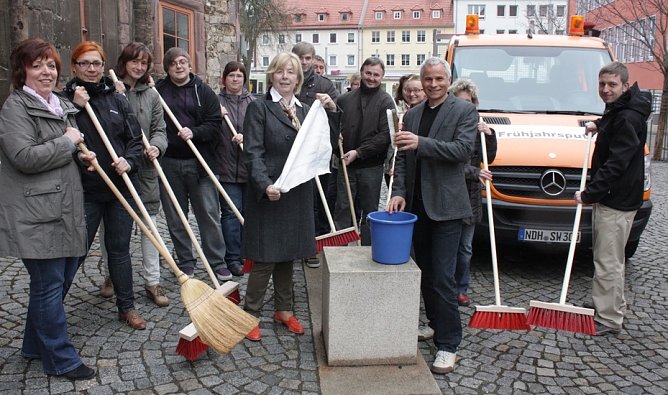 Neue Besen kehren gut (Foto: PSV)