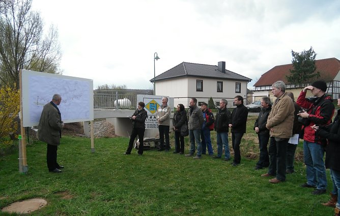 Symbolischer Spatenstich (Foto: privat) Symbolischer Spatenstich (Foto: privat)