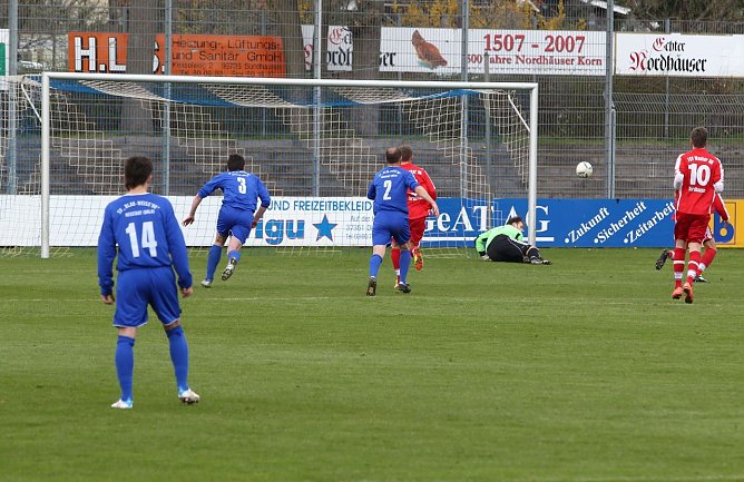Im Nachschuss verwandelt (Foto: nnz) Im Nachschuss verwandelt (Foto: nnz)