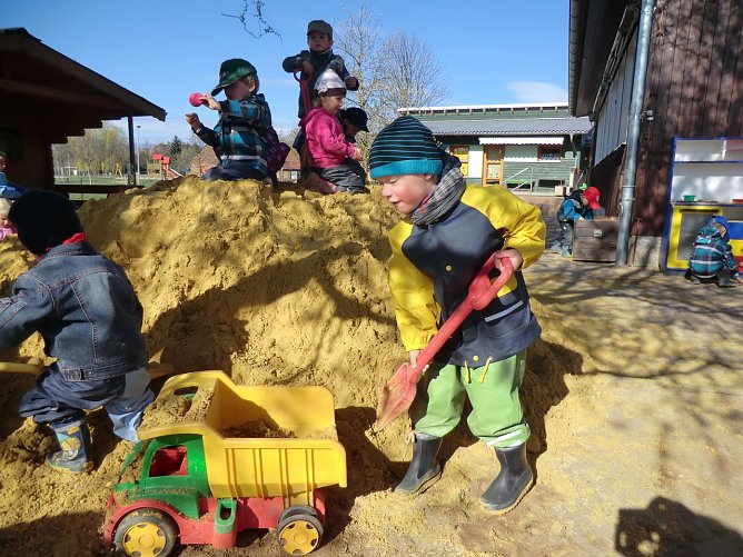 Sand f&uuml;r Kita (Foto: privat)