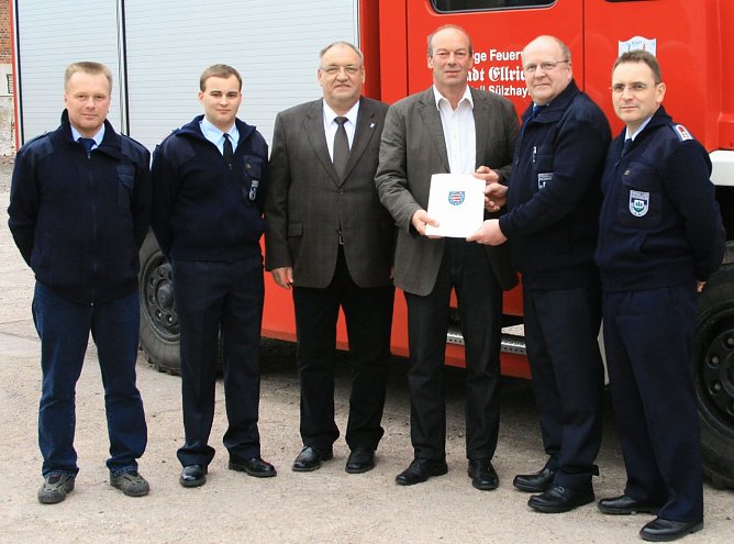 Geld f&uuml;r Fahnentreffen (Foto: privat)