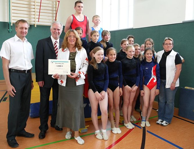 Geld f&uuml;r Sprungtisch (Foto: nnz)