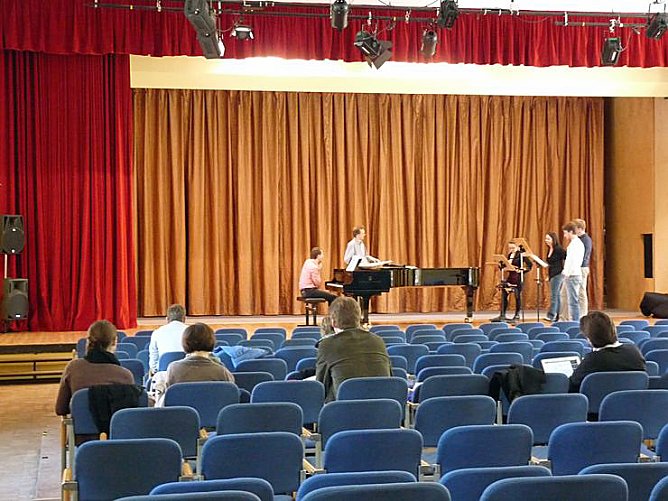 Ensemble steht fest (Foto: Karl-Heinz Herrmann)