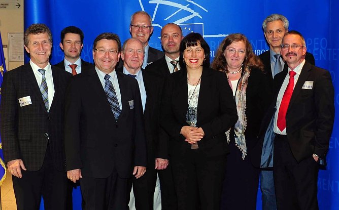 Dr. Zeh in Brüssel (Foto: privat) Dr. Zeh in Brüssel (Foto: privat)