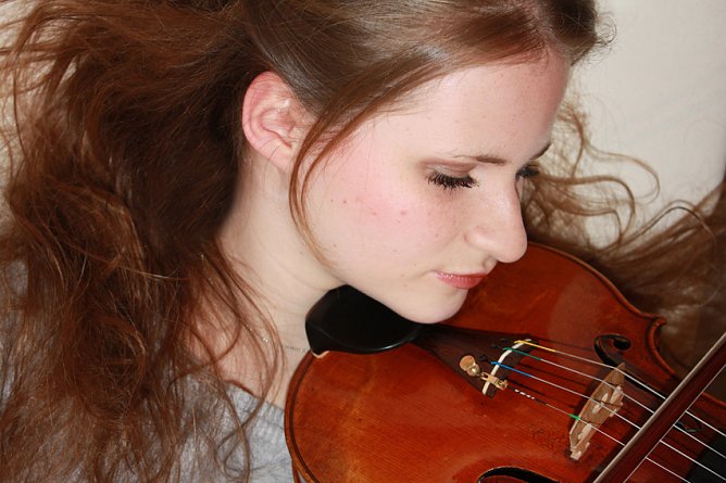 Solistin (Foto: Agentur) Solistin (Foto: Agentur)