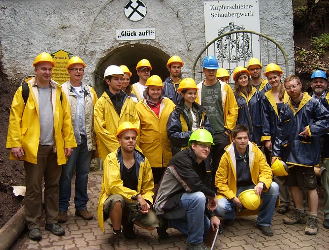 Studenten unter Tage (Foto: Manfred Kappler)