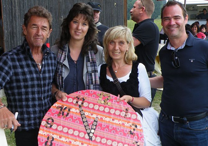 Dank an Stiftung und Stifter (Foto: A. Knuhr) Dank an Stiftung und Stifter (Foto: A. Knuhr)