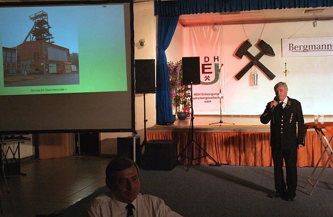 Gesungen, geredet und gefeiert (Foto: E. Seifert) Gesungen, geredet und gefeiert (Foto: E. Seifert)