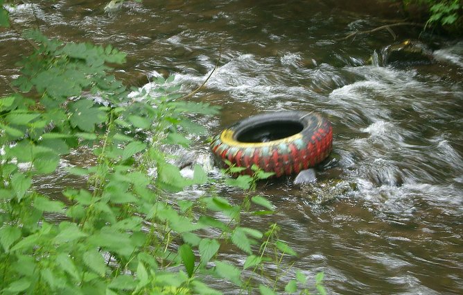 Reifenlager Behre (Foto: Manfred Kappler)