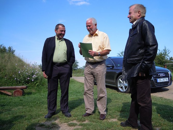 Von links: Maik Schr&ouml;ter, J&uuml;rgen Reinholz und Harald Karnstedt (Foto: privat)