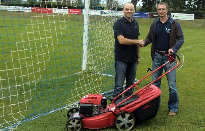 &Uuml;bergeben (Foto: privat)