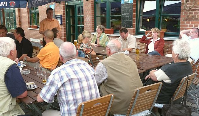 Im Bayerischen Garten (Foto: CDU) Im Bayerischen Garten (Foto: CDU)