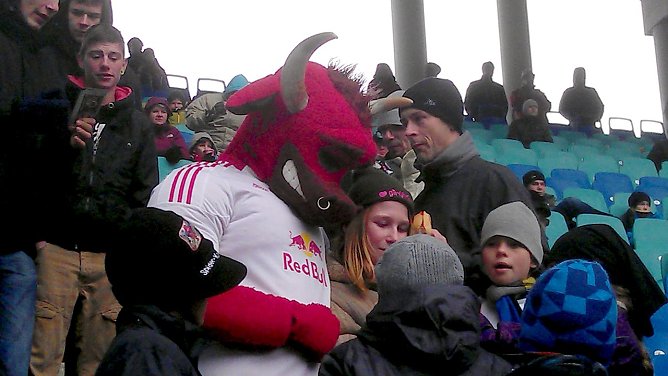 Im gro&szlig;en Stadion (Foto: FSG Salza)