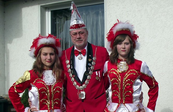 Auf zum Karneval in G&uuml;nzerode (Foto: Kurt Frank)