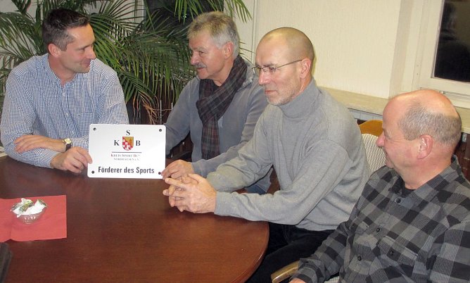 Unternehmen geehrt (Foto: KSB)
