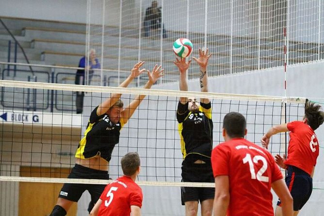 Wollen das Spiel gewinnen - die M&auml;nner des SVC (Foto: SVC)