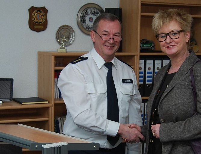 Besuch bei der Polizei (Foto: privat)