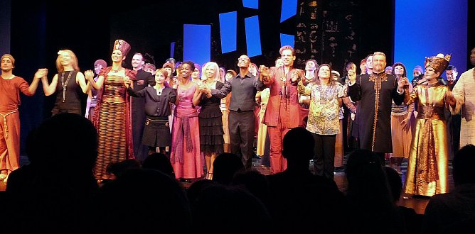 Stehende Ovationen (Foto: nnz)