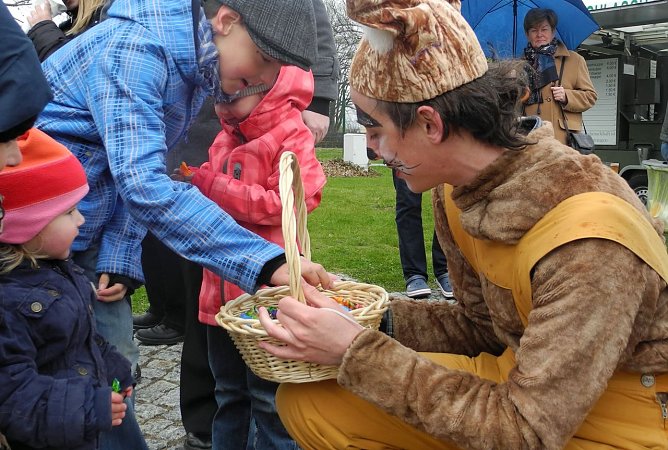 Winter-Osterhase (Foto: Stadtverwaltung Nordhausen) Winter-Osterhase (Foto: Stadtverwaltung Nordhausen)