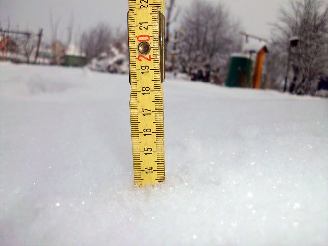 Schneeh&ouml;he (Foto: R. Wisse)