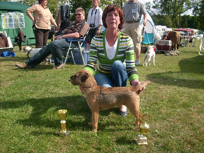 Spezialzuchtschau Hunde auf dem Possen (Foto: Karl-Heinz Herrmann)