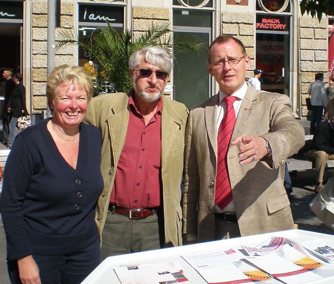 Petra und Detlef Hauhal, Bodo Ramelow (Foto: Buntfu&szlig;)