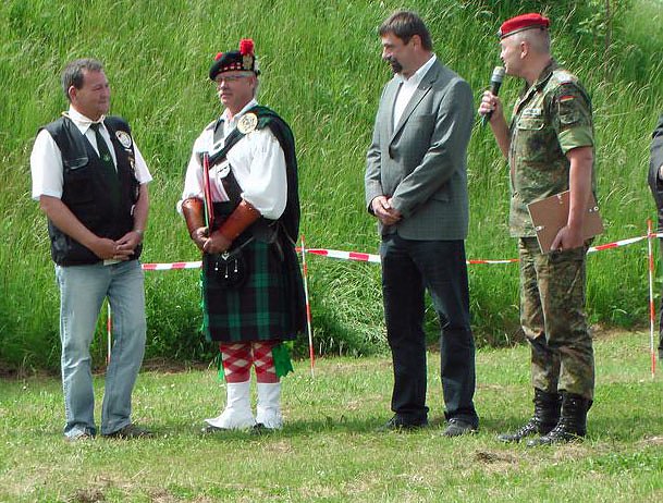 Partnerschaft und Namensweihe (Foto: Karl-Heinz Herrmann) Partnerschaft und Namensweihe (Foto: Karl-Heinz Herrmann)