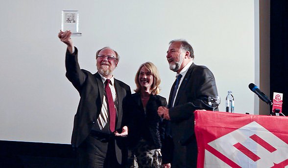 Wohin geht das Preisgeld? (Foto: Harald Buntfuß) Wohin geht das Preisgeld? (Foto: Harald Buntfuß)