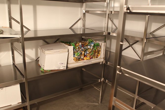 Schoko-Häschen im Kühlhaus (Foto: nnz) Schoko-Häschen im Kühlhaus (Foto: nnz)