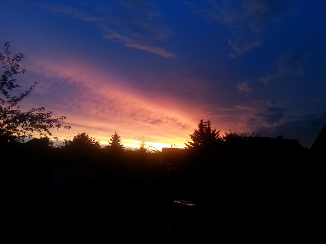 Himmel über Niedersalza (Foto: Rainer Barth) Himmel über Niedersalza (Foto: Rainer Barth)