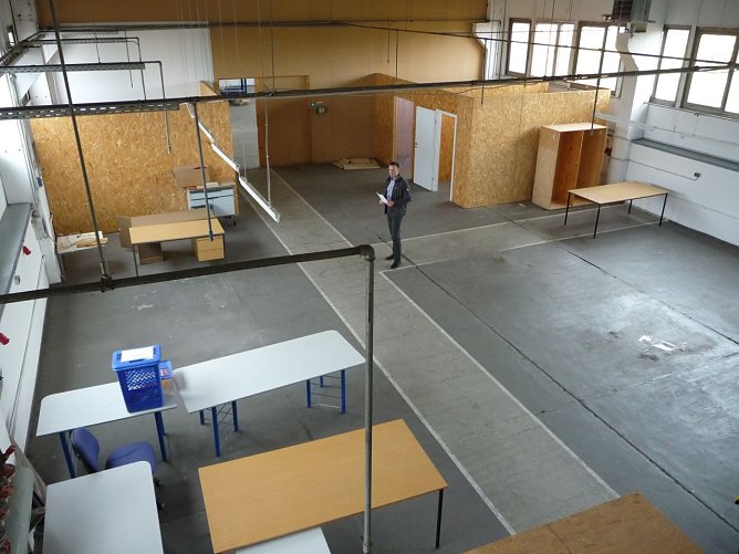 Blick in die zu sanierende Halle (Foto: TiRo Neu) Blick in die zu sanierende Halle (Foto: TiRo Neu)