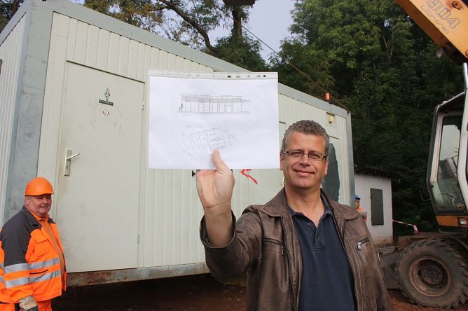 WC-Container aufgestellt (Foto: P. Grabe|Stadtverwaltung Nordhausen) WC-Container aufgestellt (Foto: P. Grabe|Stadtverwaltung Nordhausen)