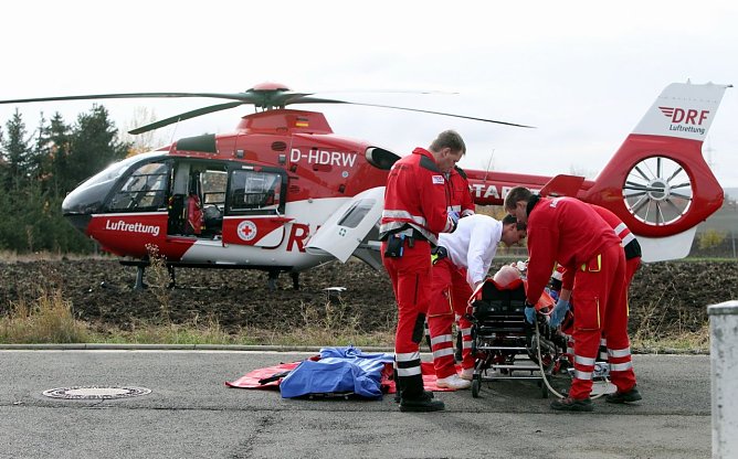 Hilfe aus der Luft (Foto: DRF Luftrettung Maike Gl&ouml;ckner)