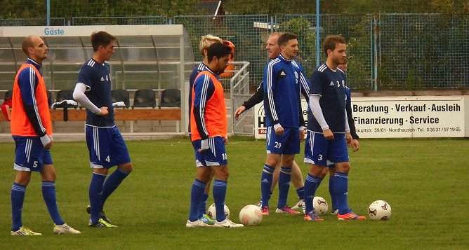 Warmmachen der Wackeren (Foto: nnz) Warmmachen der Wackeren (Foto: nnz)