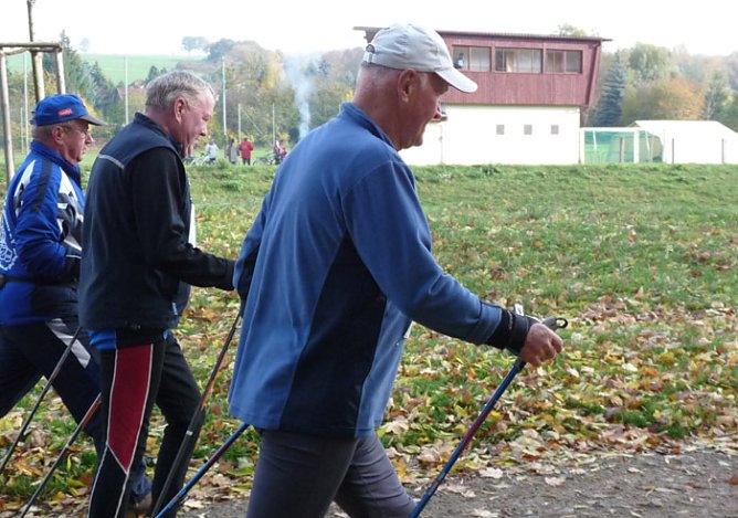 15. Stadtparklauf Sondershausen (Foto: Karl-Heinz Herrmann) 15. Stadtparklauf Sondershausen (Foto: Karl-Heinz Herrmann)
