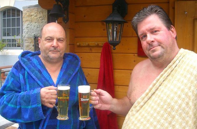 Saunieren (Foto: Badehaus)