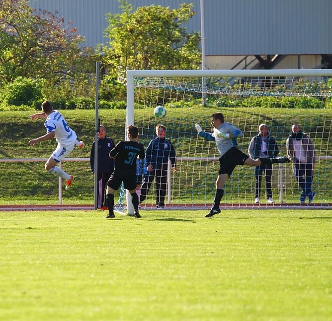 Tor durch Löhmannsröben (Foto: Archiv Verkouter) Tor durch Löhmannsröben (Foto: Archiv Verkouter)