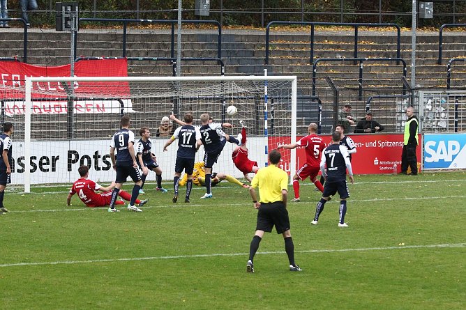 Das 1:2 durch Hauswald (Foto: nnz) Das 1:2 durch Hauswald (Foto: nnz)