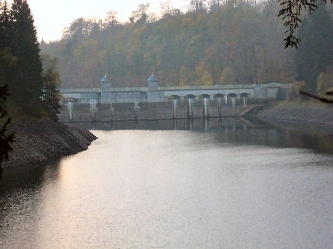 Wenig Wasser (Foto: Peter Blei) Wenig Wasser (Foto: Peter Blei)