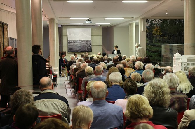 Er&ouml;ffnung der Ausstellung (Foto: nnz)