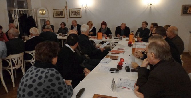 Mitgliederversammlung (Foto: Hans-Georg Backhaus) Mitgliederversammlung (Foto: Hans-Georg Backhaus)