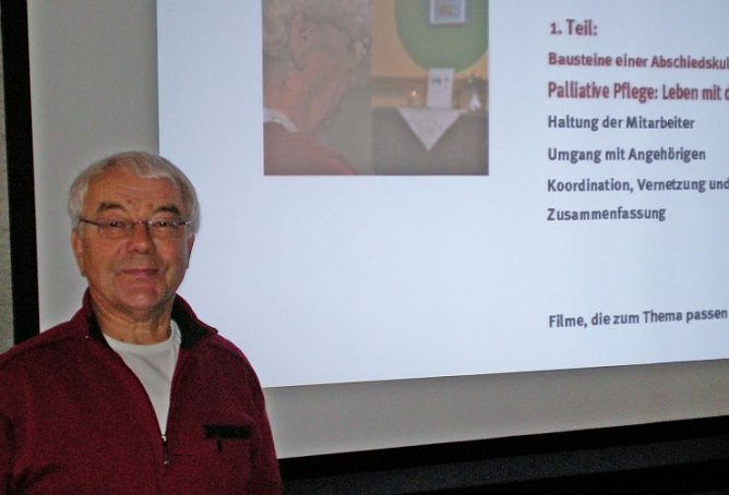 Vortrag gehalten (Foto: Autorin) Vortrag gehalten (Foto: Autorin)