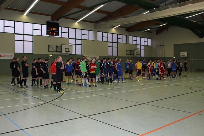 Start Hallenturnier (Foto: Karl-Heinz Herrmann) Start Hallenturnier (Foto: Karl-Heinz Herrmann)