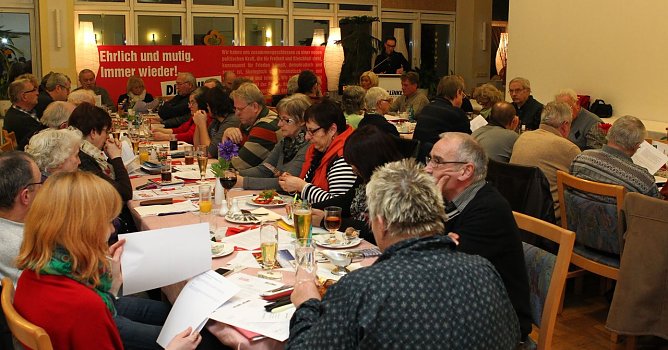 Die LINKE versammelt sich (Foto: nnz) Die LINKE versammelt sich (Foto: nnz)