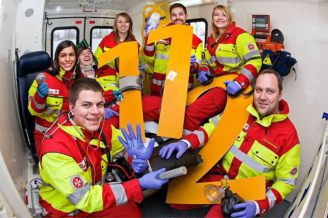 Ehrentag für die "112" (Foto: JUH) Ehrentag für die "112" (Foto: JUH)