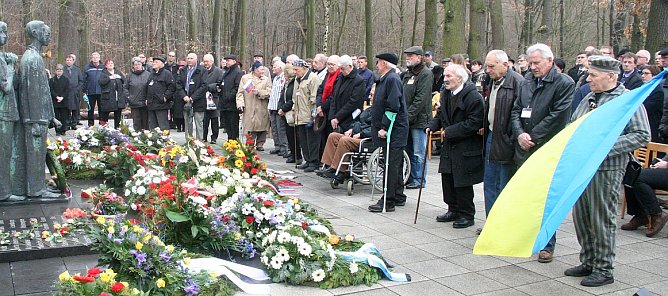 Gedenken (Foto: Gedenkst&auml;tte Mittelbau-Dora)